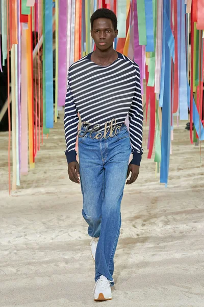 Look 37